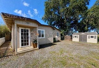 Building Photo - 9885 Maiden Ln