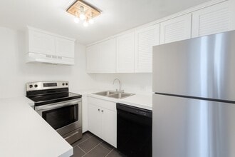 Building Photo - 7510 Hornwood Dr