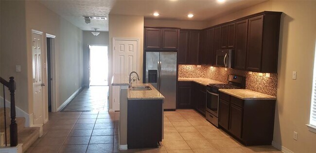 Foto del edificio - 4026 Calaway Oaks Ln