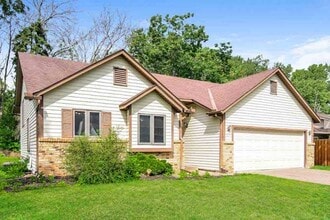 Building Photo - 8294 Lakewood Dr N