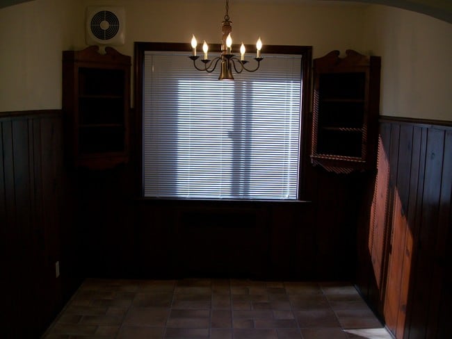 Foto del edificio - 572 Howell Ave