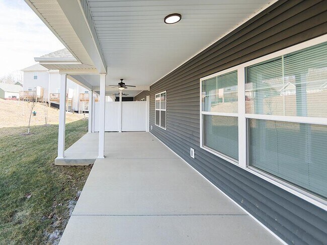 Foto del edificio - 1115 W Rangeview Cir