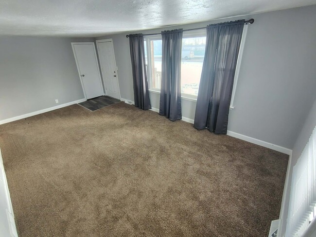 Foto del edificio - 4190 S Linden Rd