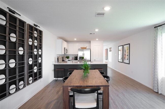 Building Photo - 205 Brandi Dr