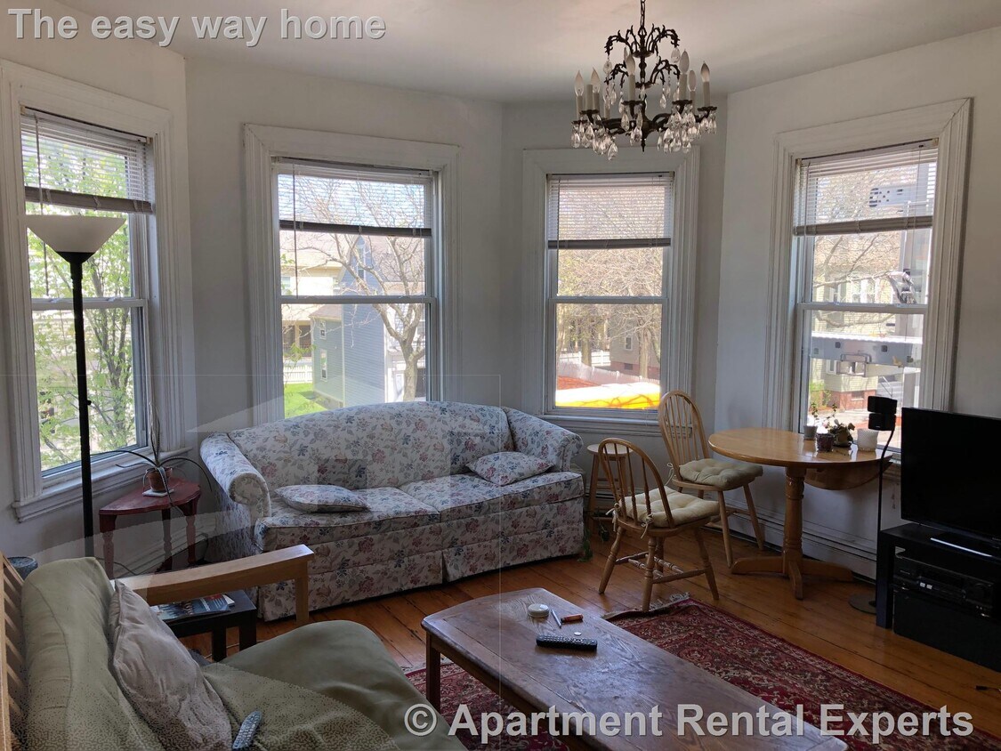 Photo - 268 Broadway Unit #2