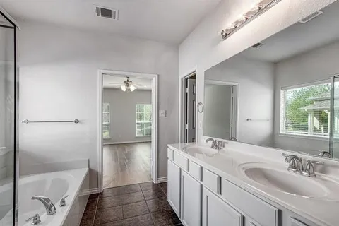 Foto del edificio - 1157 Appalachian Ln