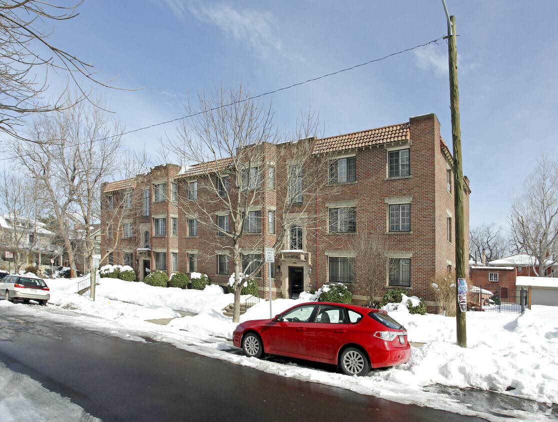 Primary Photo - 1158 Marion St