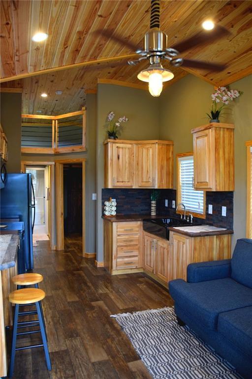 Foto del edificio - 114 Stoney Brook Dr