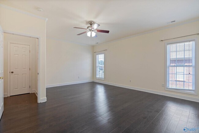 Foto del edificio - 216 Honor Way