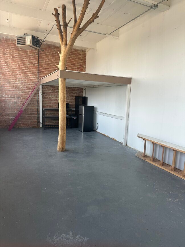 Foto del edificio - 3144 W Carroll Ave