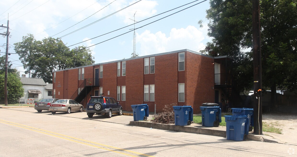 Building Photo - 901 Lamar St