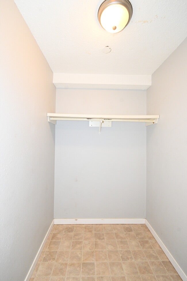 Building Photo - 110-4280 Quentin Avenue, Prince George, BC