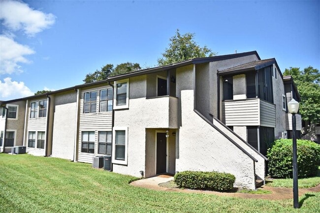 Building Photo - 3038 Antique Oaks Cir