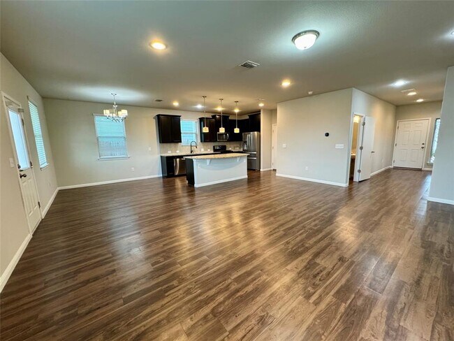 Foto del edificio - 219 Wapiti Rd