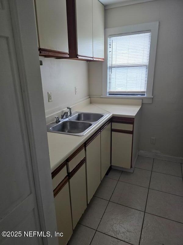 Building Photo - 560 Broward St