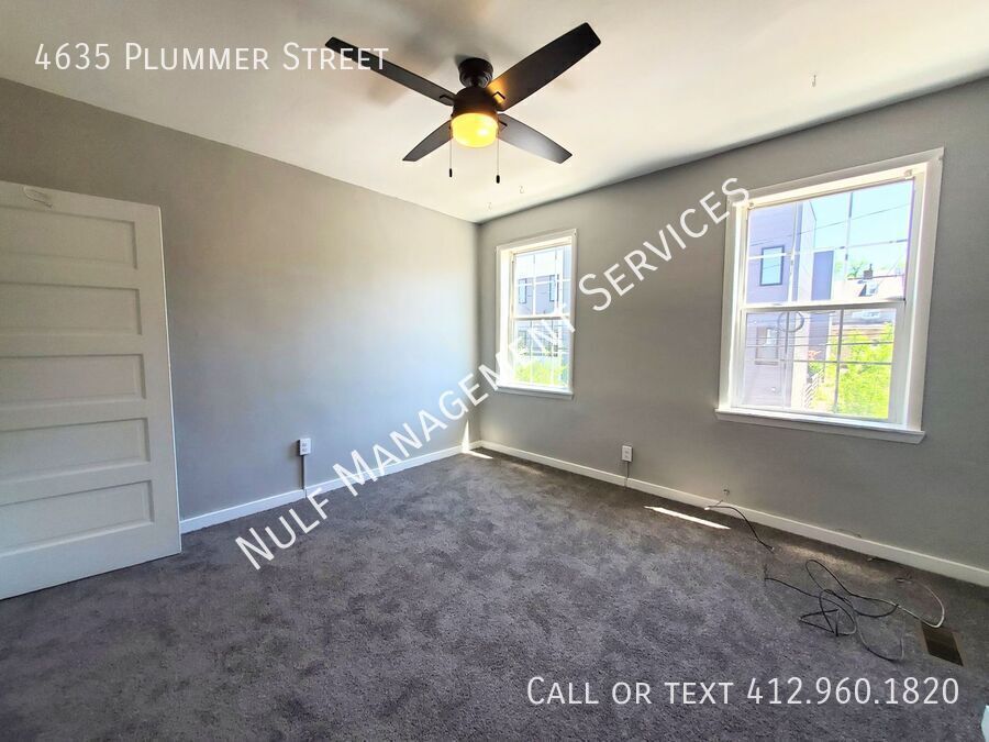 Foto principal - 4635 Plummer St