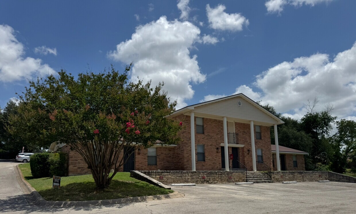 Foto principal - Hunnington Townhomes