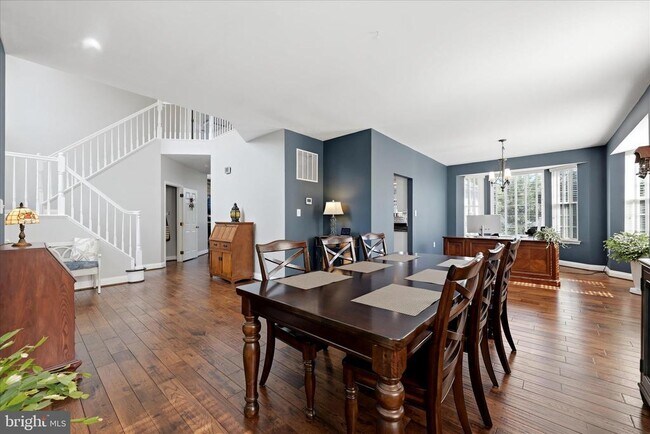 Foto del edificio - 704 Seaton Ct SE