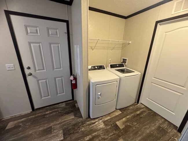 Building Photo - 234 Maple