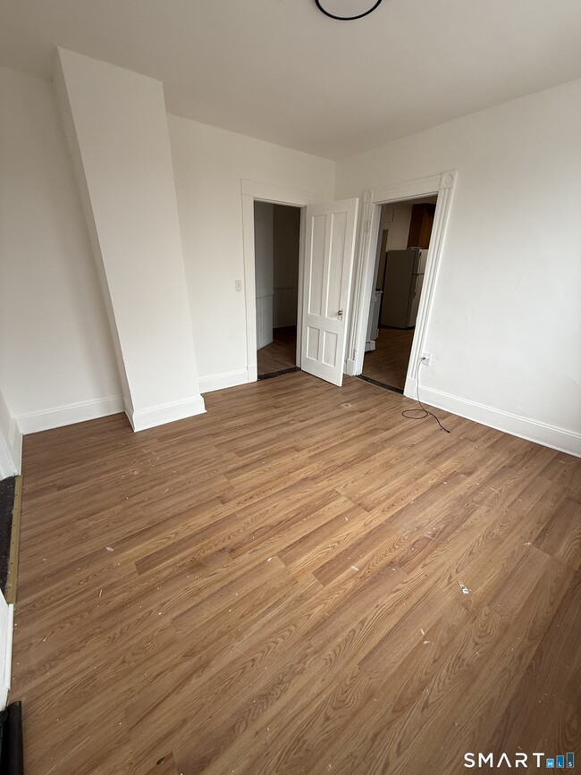 Building Photo - 64 Irion St