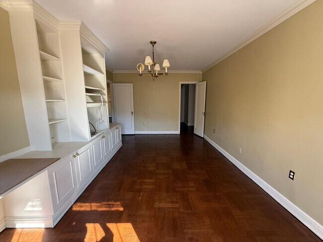 Interior Photo - The Royal York Apartments