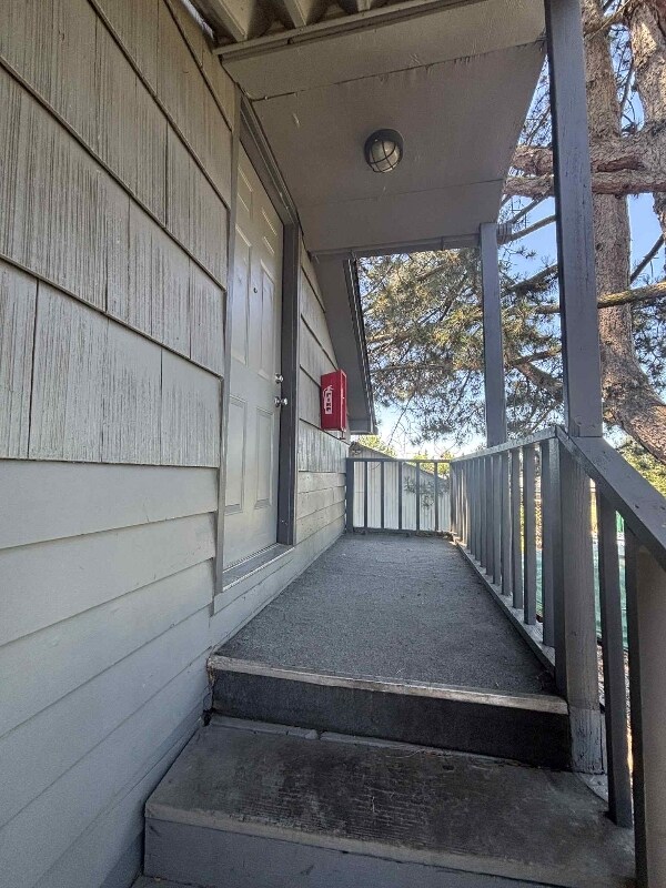 Foto principal - 3797 D St NE