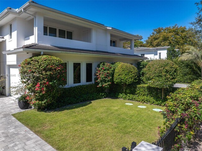 Building Photo - 3510 Segovia St