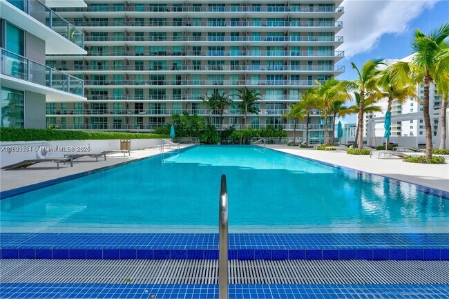 Foto del edificio - 1111 SW 1st Ave