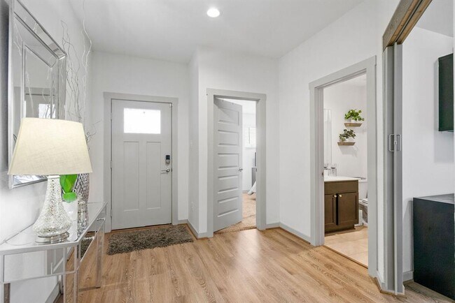 Foto del edificio - 29403 Ella Larchmont Ct