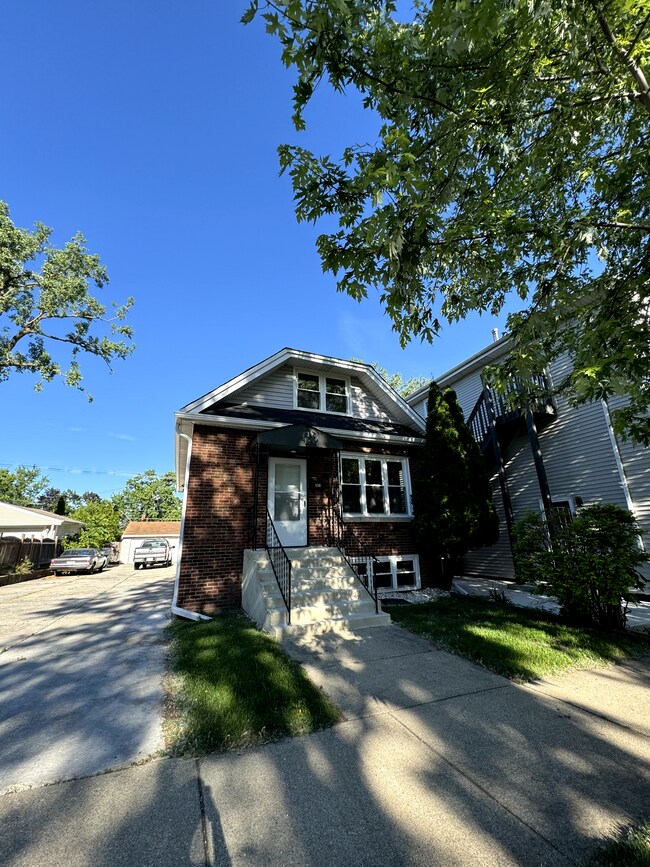 4341 Wisconsin Ave, Stickney, IL 60402 House Rental in Stickney, IL