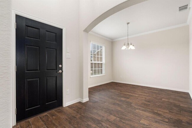 Foto del edificio - 24727 Lake Basin Ct
