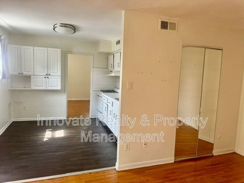 Photo - 9513 Hoff St