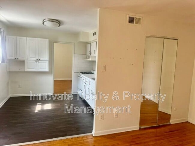 Photo - 9513 Hoff St House