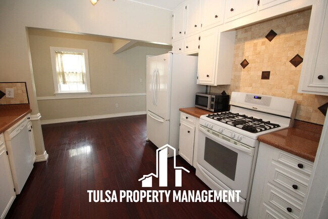 Building Photo - 1639 S Florence Pl