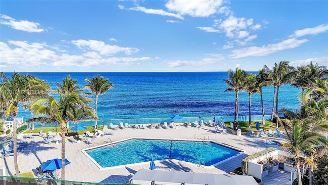 Foto del edificio - 5200 N Ocean Dr
