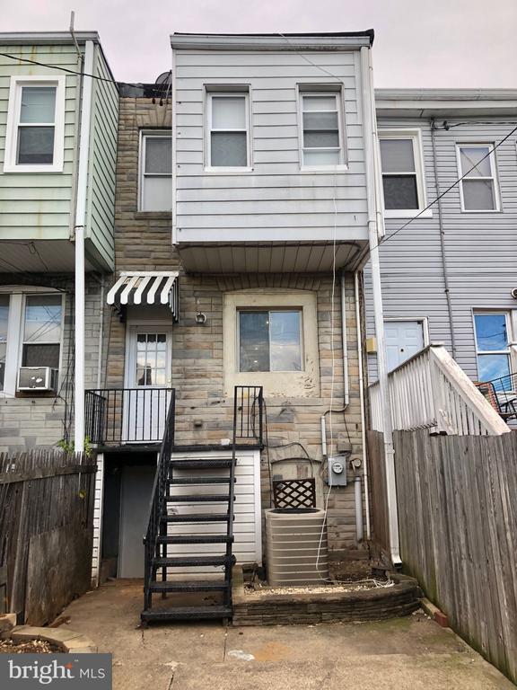 Foto del edificio - 3418 E Baltimore St