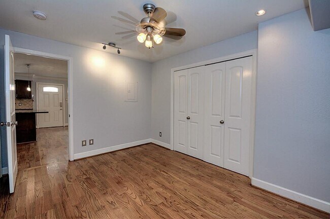 Foto del edificio - 1447 Heights Blvd