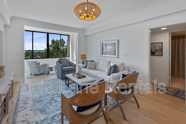 Foto del edificio - 14 Lockwood Dr