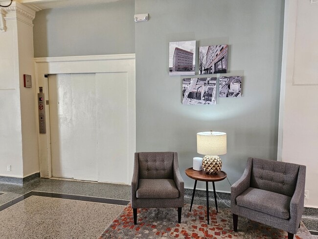 Building Photo - The Inman