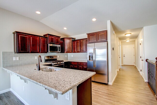 Building Photo - Maintenance Free Patio Home!!!!!
