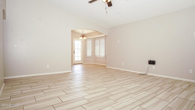 Foto del edificio - 14816 Tierra Haven Ave