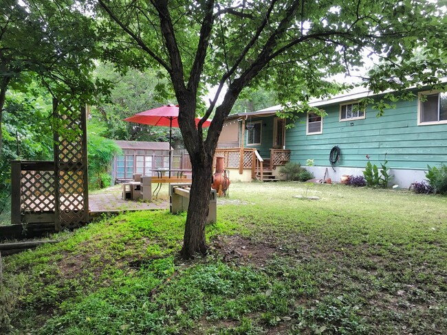 Building Photo - 3014 Matador Dr