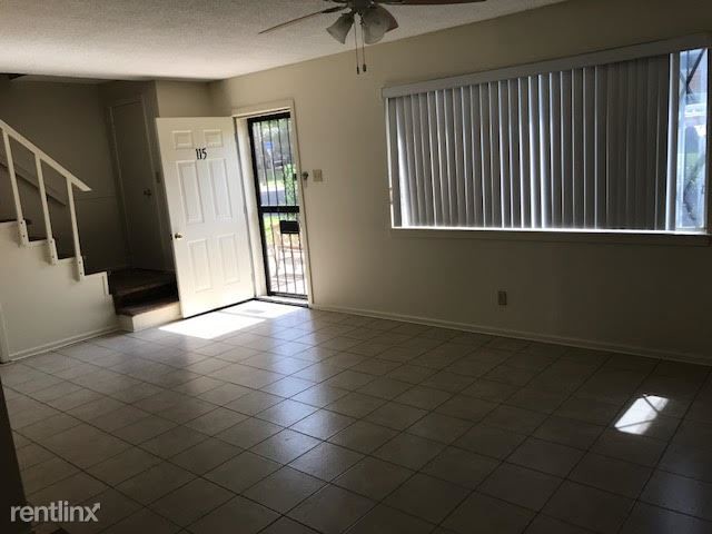 Building Photo - 115 E Silver Sands Dr