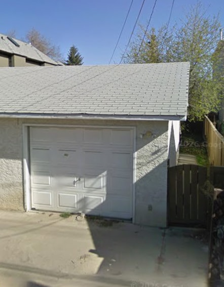 Building Photo - 2219 Bowness Rd NW