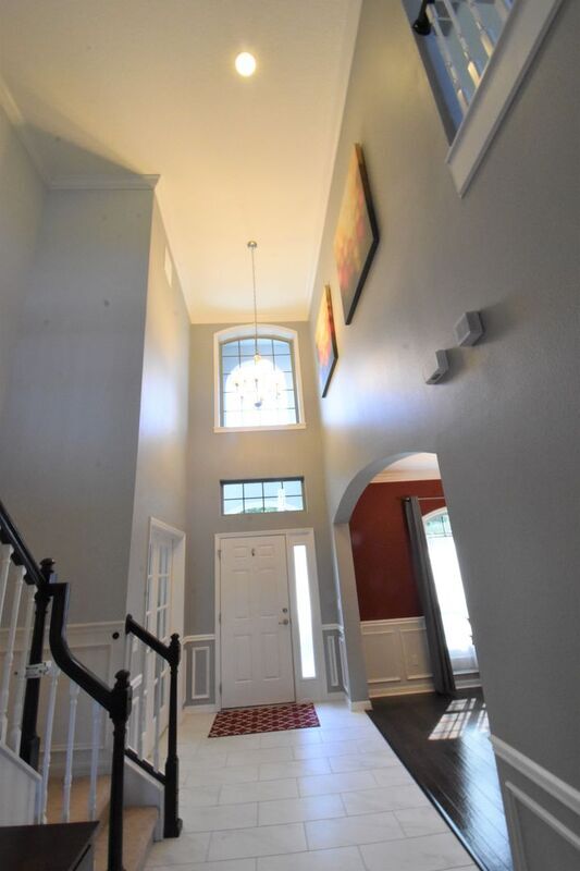 Building Photo - 811 Sherbourne Cir