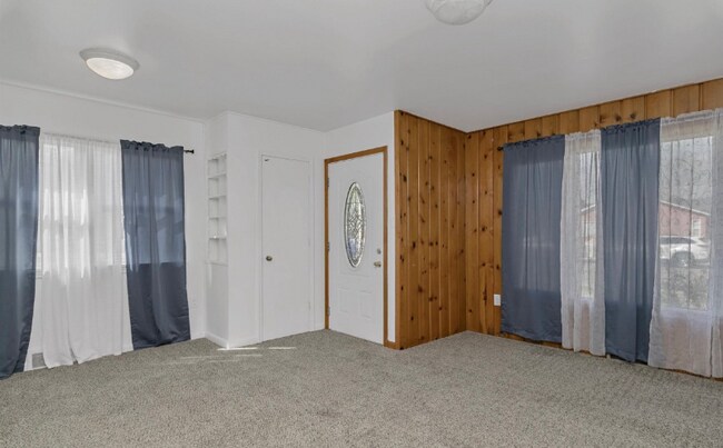 Foto del edificio - 570 N 8th E