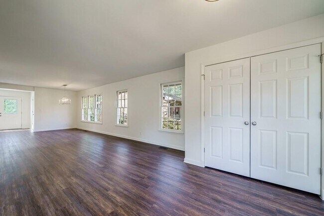 Foto del edificio - 2867 Payton Rd NE