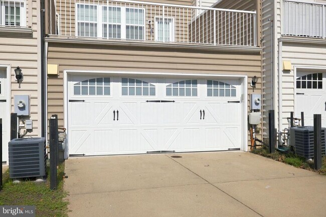 Foto del edificio - 25678 Pleasant Valley Rd
