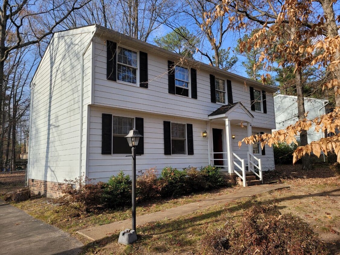 2306 Stonemill Ct, Richmond, VA 23233 House for Rent in Richmond, VA