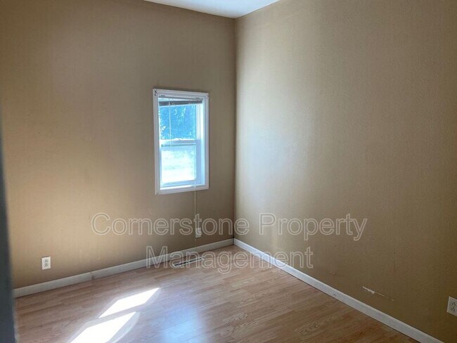 Foto del edificio - 102 SW 5th St